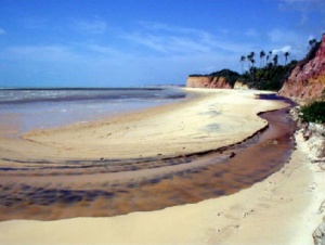 Praia da Areia Preta Cumuruxatiba Bahia - Pousadas Praias Restaurantes